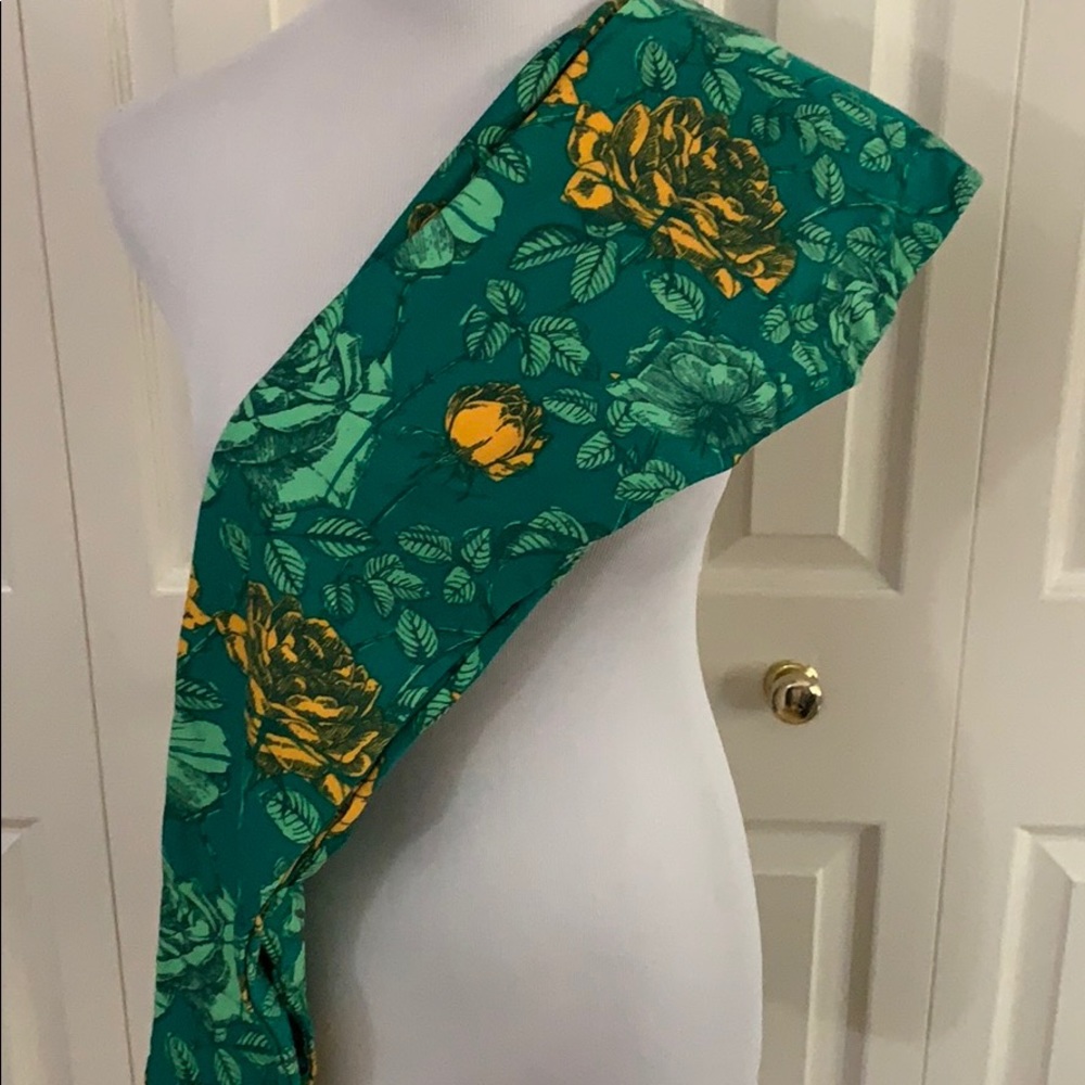 Green + Yellow LuLaRoe Rose OS Leggings
